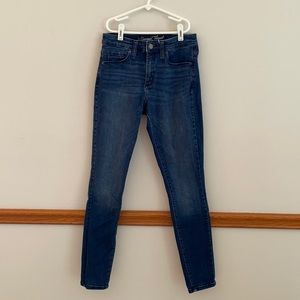 Universal Thread Jeans Size 4/27R